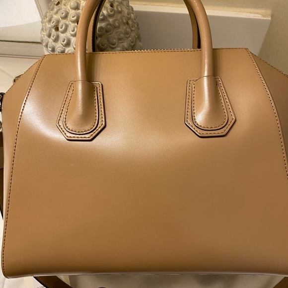 Givenchy Beige Small Antigona - Picture 4 of 13